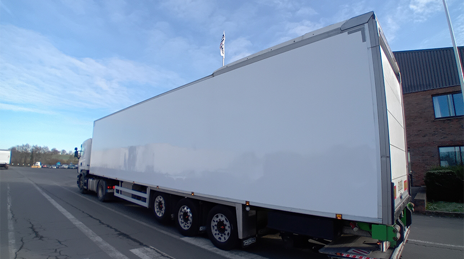 R3518 CHEREAU 2017 CARRIER VECTOR 1950MT 