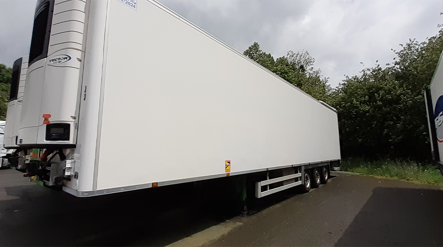 R3521 CHEREAU 2018 CARRIER VECTOR 1950MT 