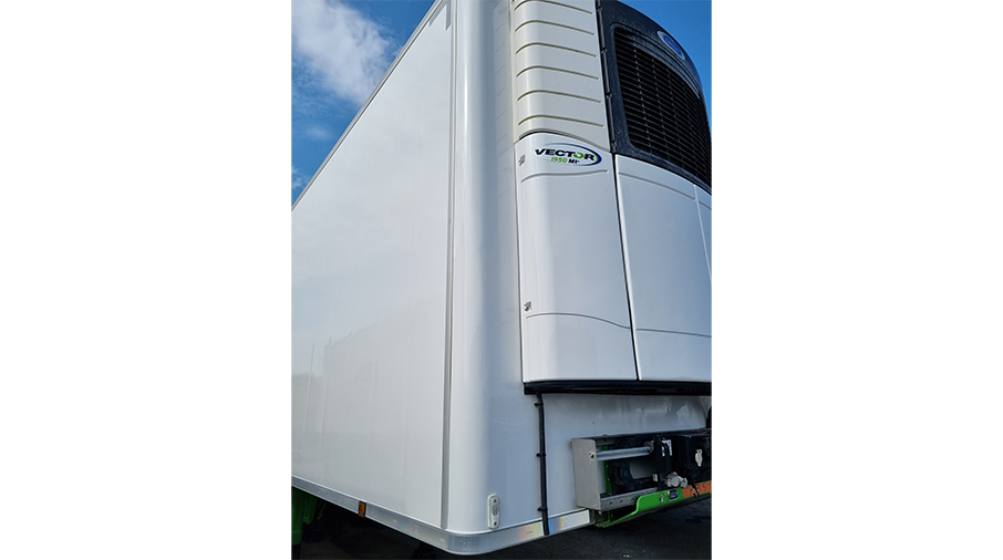 R3514 CHEREAU 2017 CARRIER VECTOR 1950MT 